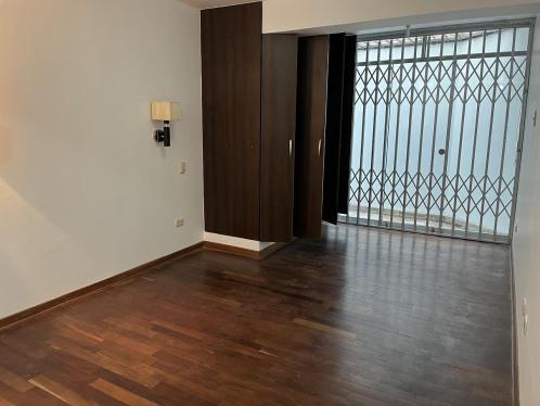 Departamento en Venta ubicado en Miraflores a $215,000