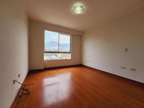 Bajo precio Departamento en Alquiler en Santiago De Surco