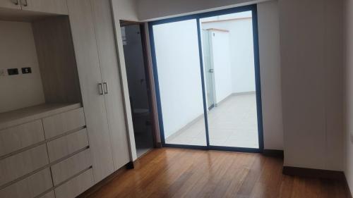 Departamento de 2 dormitorios y 3 baños ubicado en Santiago De Surco