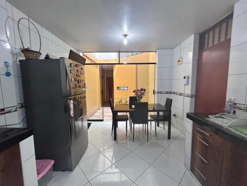 Casa de 4 dormitorios y 3 baños ubicado en Carabayllo