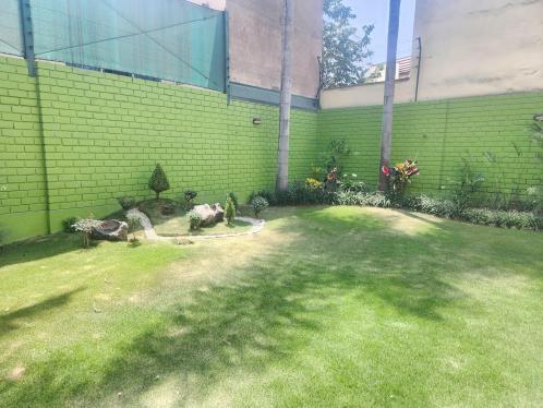 Casa de 3 dormitorios y 2 baños ubicado en Santiago De Surco