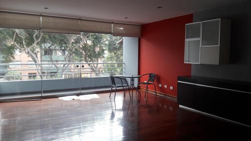 Departamento de 3 dormitorios y 2 baños ubicado en Santiago De Surco