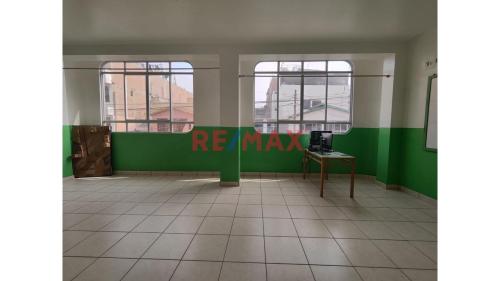 Local comercial ubicado en San Martin De Porres al mejor precio