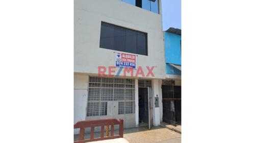 Amplio Local comercial ubicado en San Juan De Lurigancho