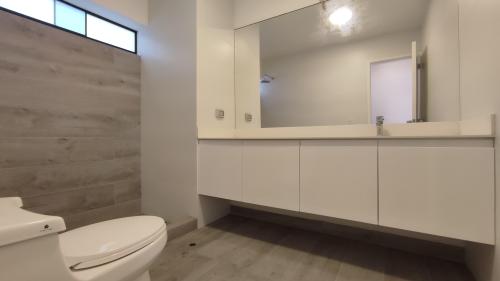 Departamento de 3 dormitorios y 2 baños ubicado en Santiago De Surco