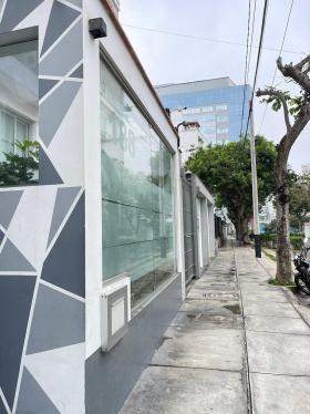 Bajo precio Departamento en Alquiler en Miraflores