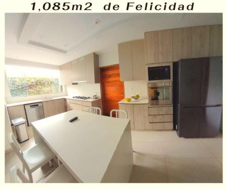 Casa en Venta ubicado en La Molina a $1,300,000