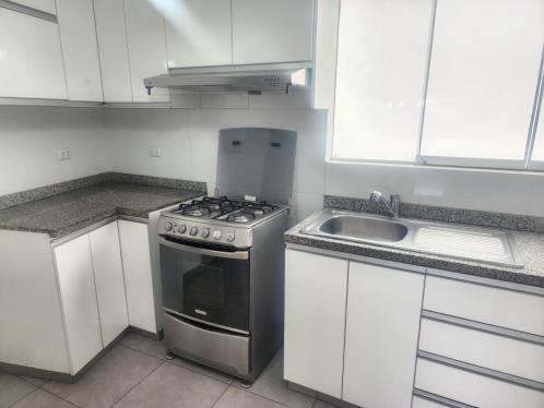 Departamento de 3 dormitorios ubicado en Santiago De Surco