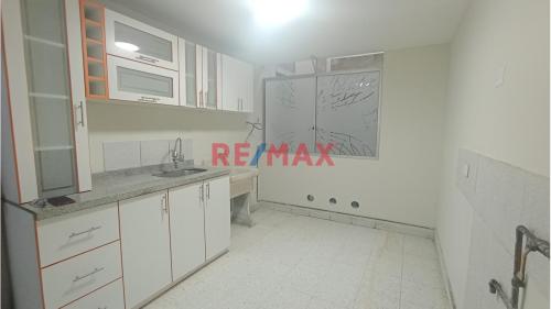 Departamento en Venta de 3 dormitorios ubicado en El Agustino