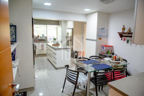 Departamento de 3 dormitorios ubicado en Santiago De Surco