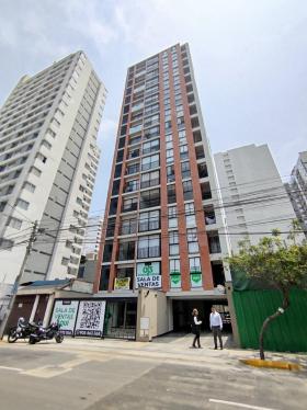 Departamento en Venta de 3 dormitorios ubicado en Cercado De Lima