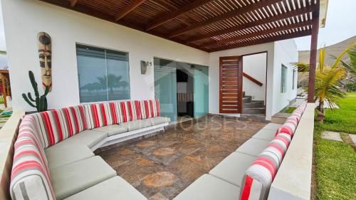 Casa de Playa en Venta ubicado en Cerro Azul a $240,000