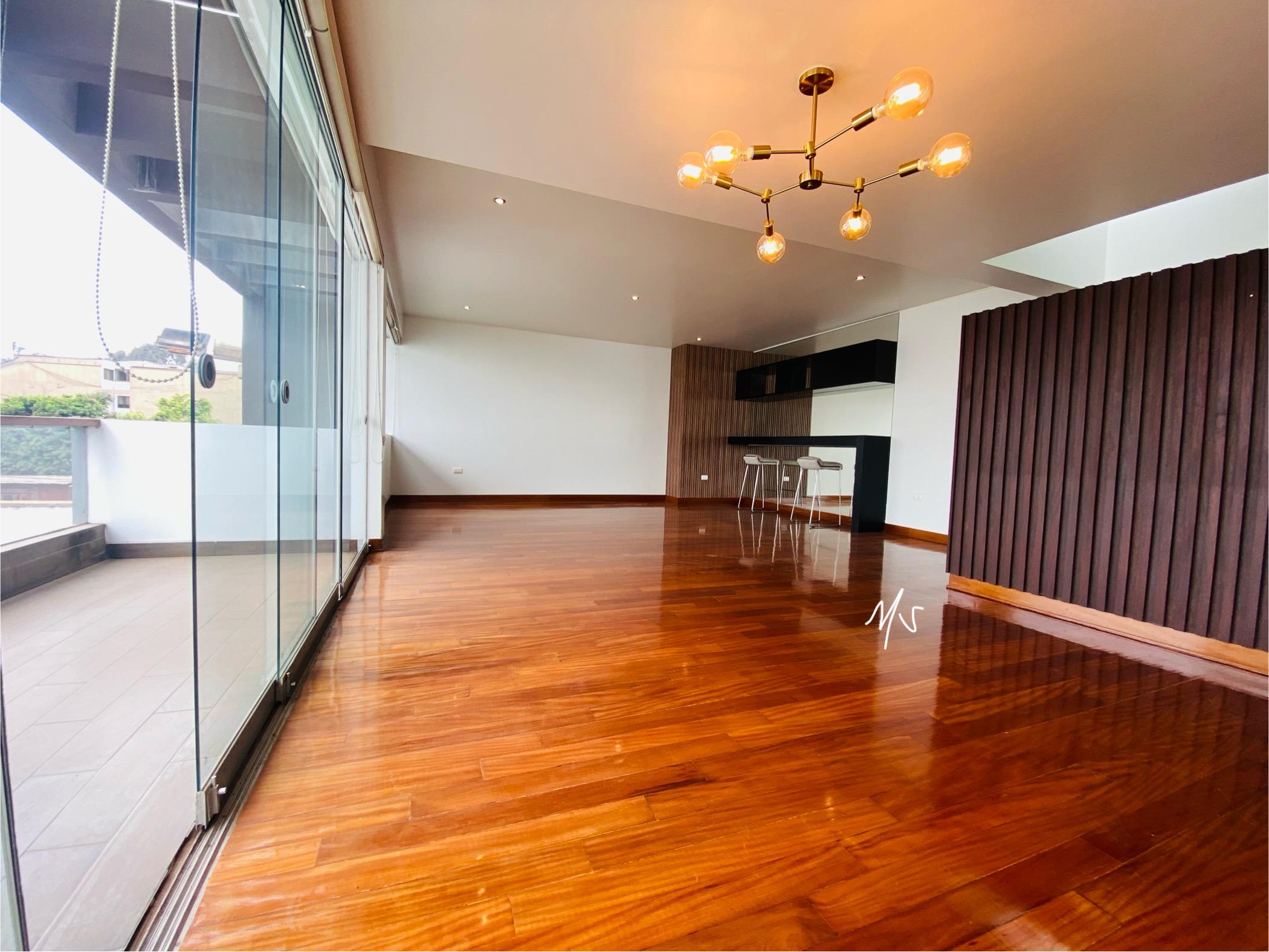 Departamento en Venta de 4 dormitorios ubicado en Santiago De Surco Departamento en Venta de 4 dormitorios ubicado en Santiago De Surco