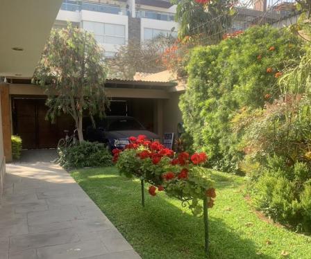 Bajo precio Casa en Venta en Santiago De Surco