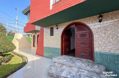 Casa en Venta ubicado en Rafael Escardo 1101 Al 1100