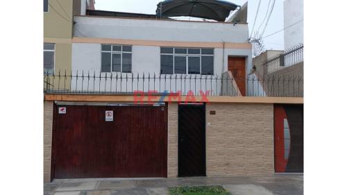 Departamento de 3 dormitorios y 1 baños ubicado en Cercado De Lima