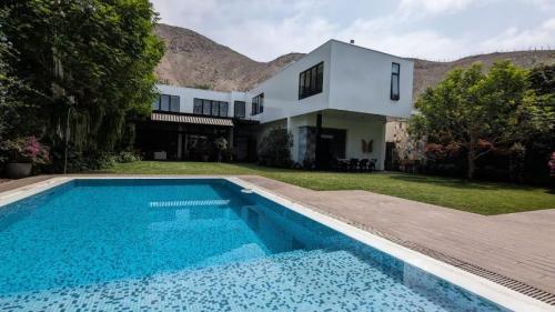 Casa a $2,100,000