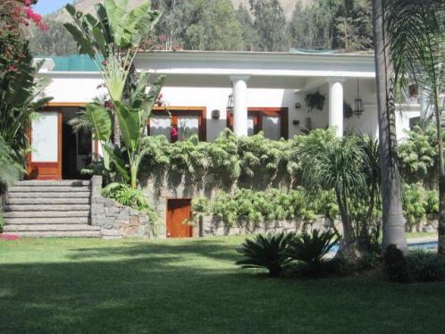 Casa a $2,690,000