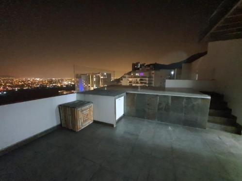 Departamento de 4 dormitorios ubicado en Santiago De Surco