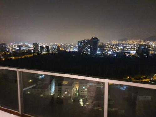 Departamento en Venta de 4 dormitorios ubicado en Santiago De Surco