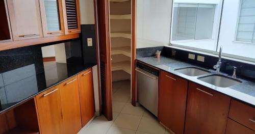 Extraordinario Departamento ubicado en Santiago De Surco