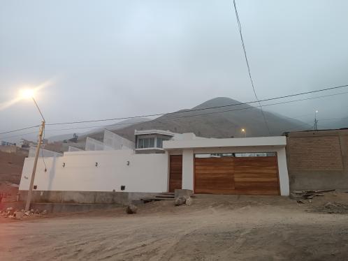 Casa en Venta ubicado en La Molina a $380,000