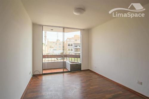 Departamento en Venta de 3 dormitorios ubicado en Santiago De Surco