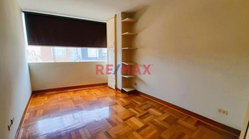 Departamento de 2 dormitorios ubicado en Santiago De Surco