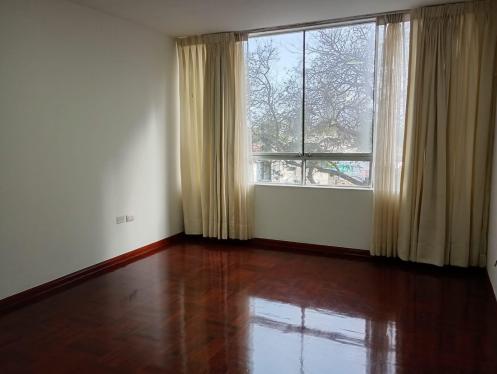 Departamento en Alquiler ubicado en Av. Alberto Del Campo