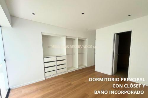 Departamento en Venta de 3 dormitorios ubicado en Santiago De Surco