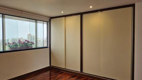 Departamento en Alquiler de 3 dormitorios ubicado en San Isidro