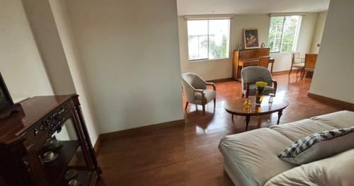 Departamento de 3 dormitorios ubicado en Santiago De Surco