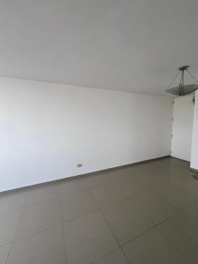 Departamento de 2 dormitorios y 2 baños ubicado en Santiago De Surco