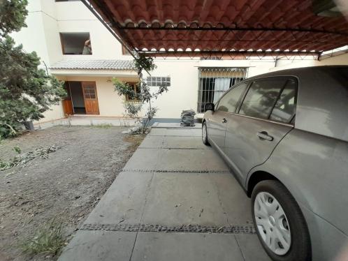 Venta en Calle Montes De Oro 138