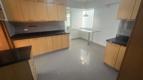 Departamento de 4 dormitorios y 4 baños ubicado en Santiago De Surco