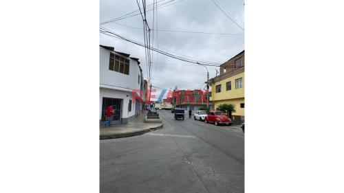 Amplio Casa ubicado en San Martin De Porres