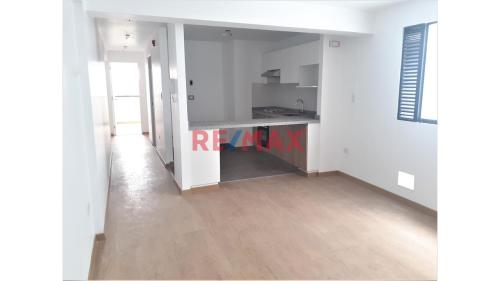 Lindo Departamento en Venta en La Victoria