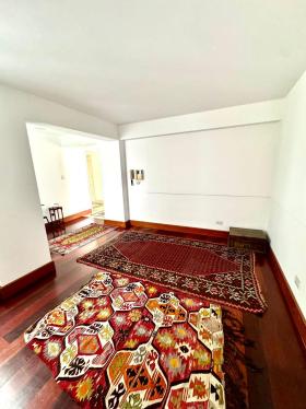 Departamento de 3 dormitorios ubicado en San Isidro