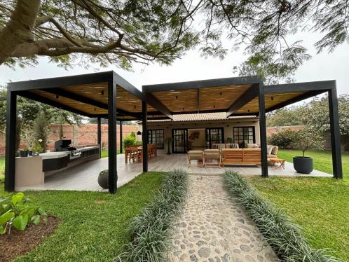 Casa de Campo de 5 dormitorios ubicado en Cieneguilla