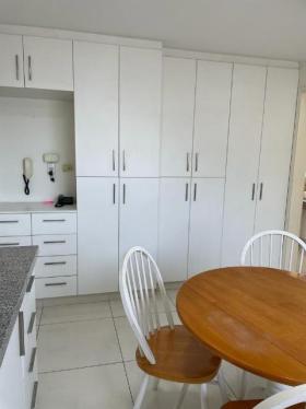 Departamento en Alquiler de 3 dormitorios ubicado en San Isidro