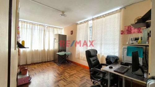 Casa en Venta de 5 dormitorios ubicado en Cercado De Lima