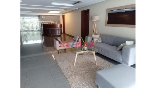 Departamento en Alquiler ubicado en Av. Velasco Astete