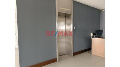 Departamento en Venta de 4 dormitorios ubicado en Miraflores