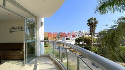 Departamento de 3 dormitorios y 3 baños ubicado en Santa Maria Del Mar