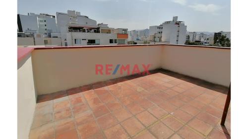 Bajo precio Departamento en Venta en Surquillo