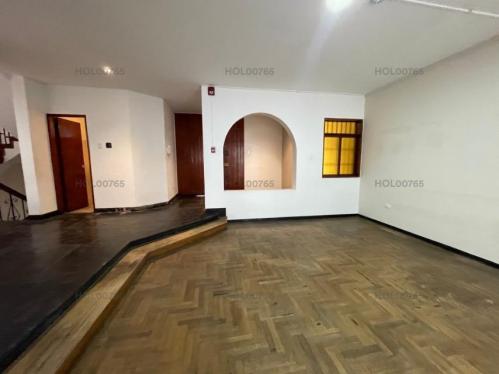 Casa en Alquiler ubicado en Av. Higuereta 290