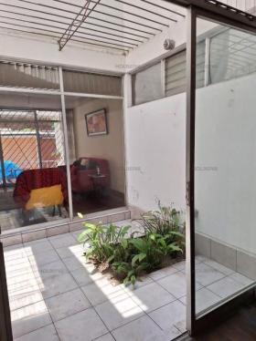 Bajo precio Departamento en Venta en Santiago De Surco