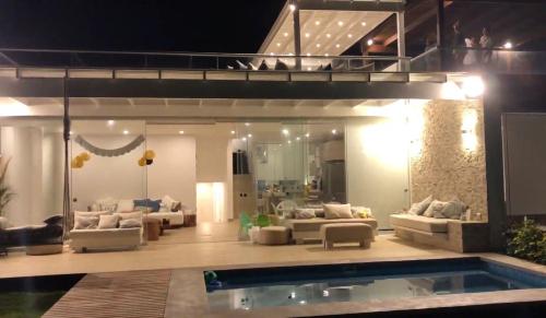 Casa de Playa en Venta ubicado en Asia a $400,000