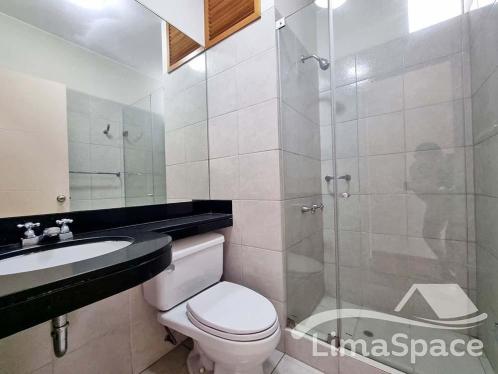 Bajo precio Departamento en Alquiler en Miraflores