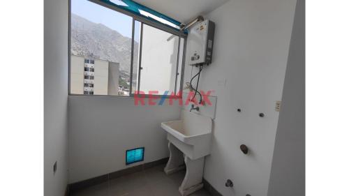 Departamento de 3 dormitorios y 2 baños ubicado en Lurigancho